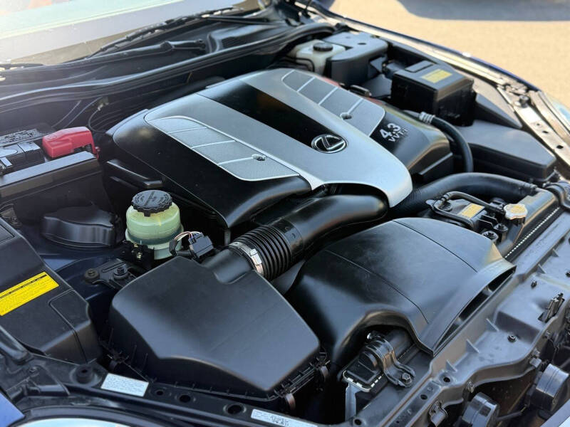 2005 Lexus SC 430