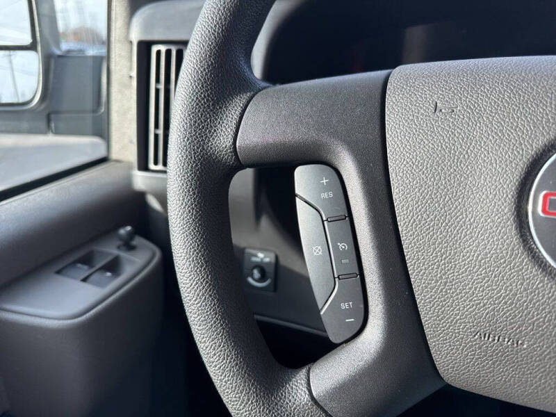 2024 GMC Savana 2500