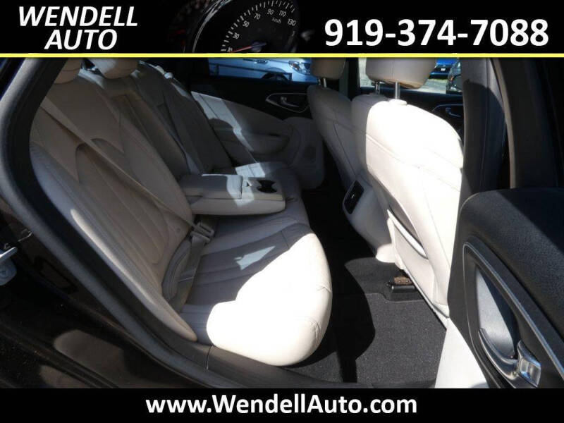 2015 Chrysler 200 C