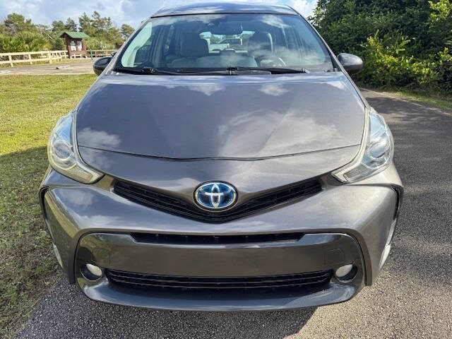 2015 Toyota Prius v Three