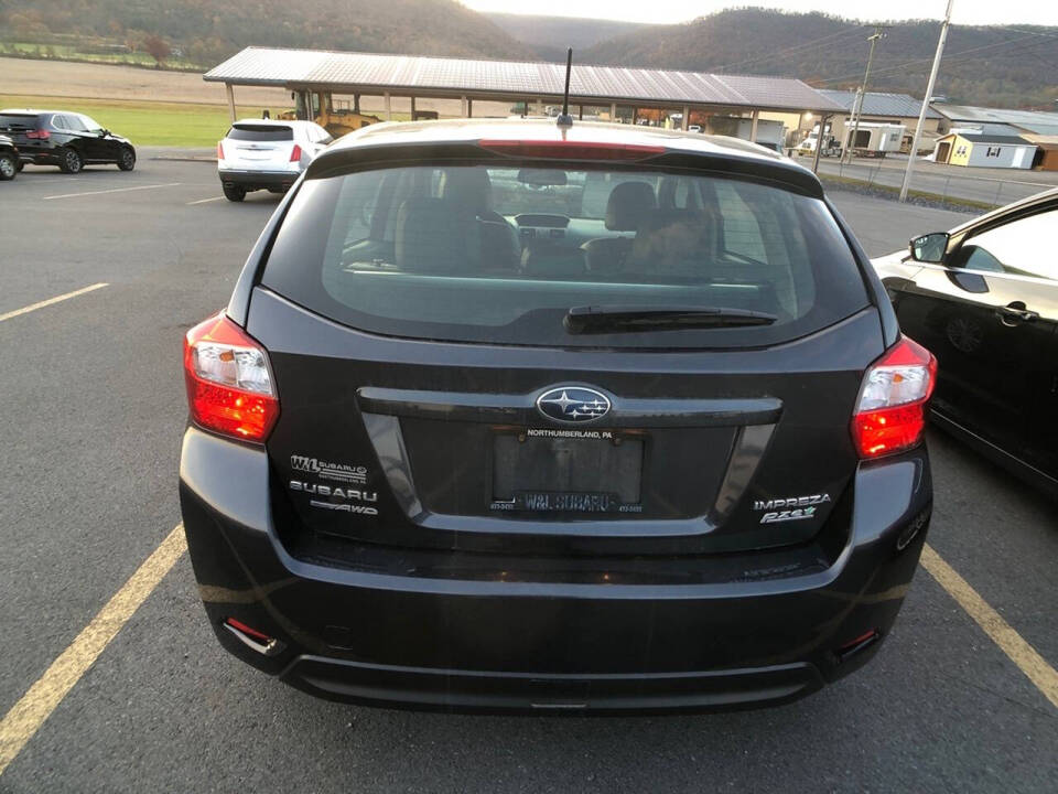 2012 Subaru Impreza 2.0I Limited photo 3