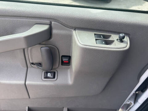 2017 Chevrolet Express 2500