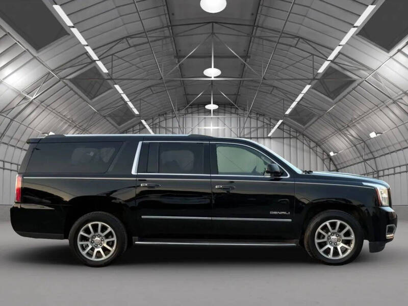 2017 GMC Yukon XL Denali