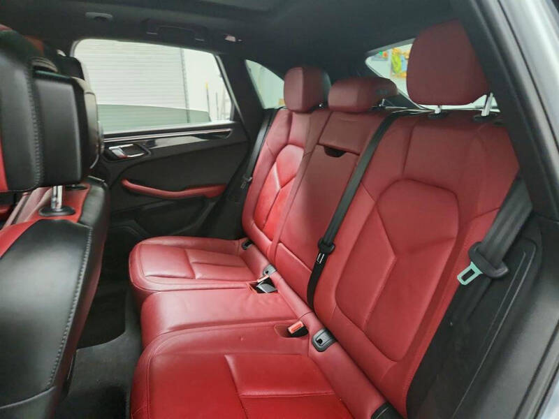 2016 Porsche Macan S