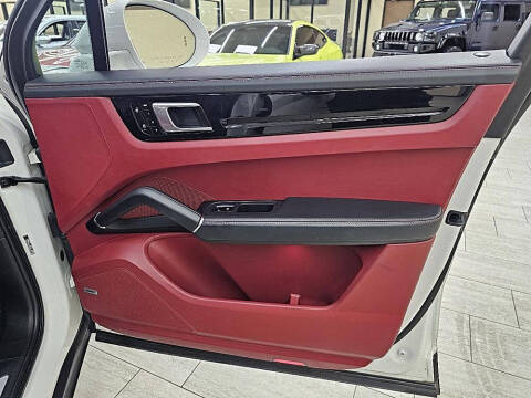 2020 Porsche Cayenne E-Hybrid