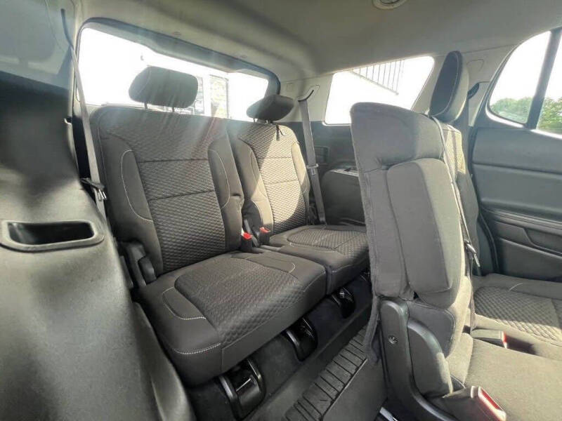 2017 GMC Acadia SLE-1