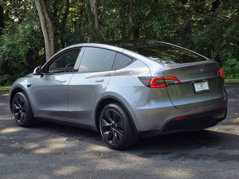 2025 Tesla Model Y Long Range