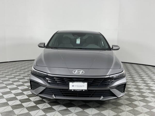 Used 2024 Hyundai Elantra SEL with VIN KMHLM4DG9RU696259 for sale in Peoria, AZ