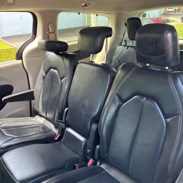 2019 Chrysler Pacifica Touring L