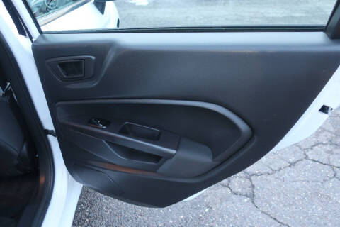 2011 Ford Fiesta SES