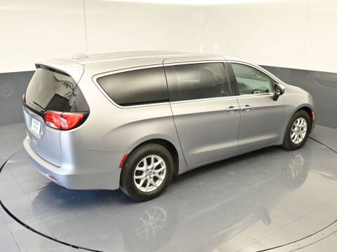 2017 Chrysler Pacifica LX