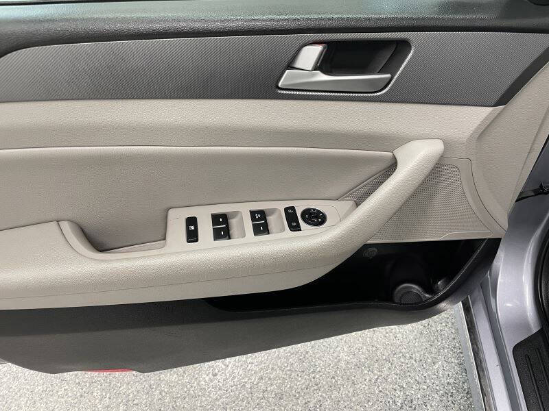 2016 Hyundai Sonata Hybrid SE