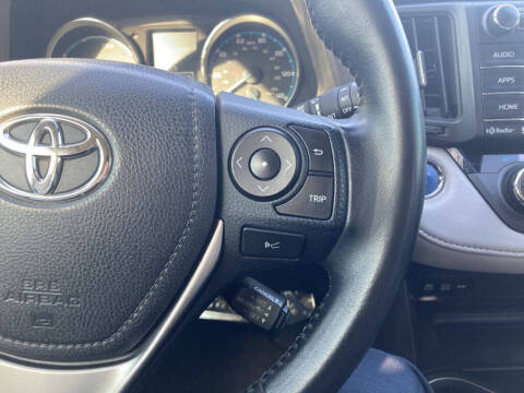 2017 Toyota RAV4 Hybrid LE Plus