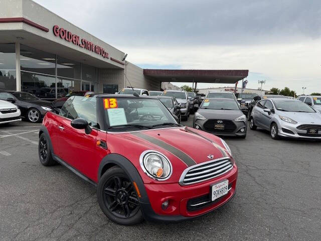2013 MINI Cooper Base's photo