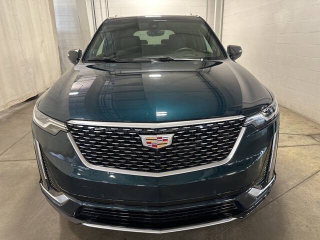 2025 Cadillac XT6 Premium Luxury