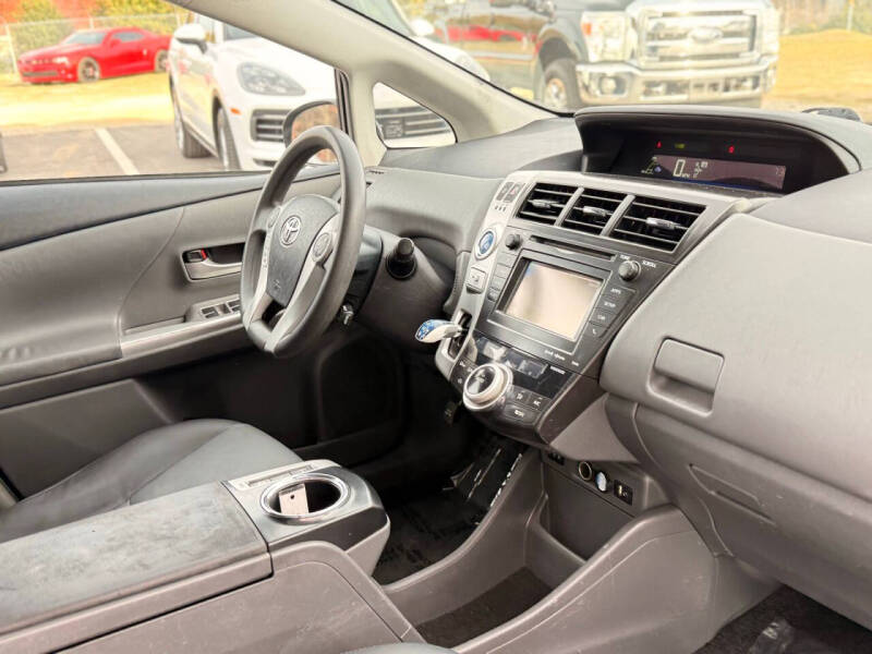 2012 Toyota Prius v Five