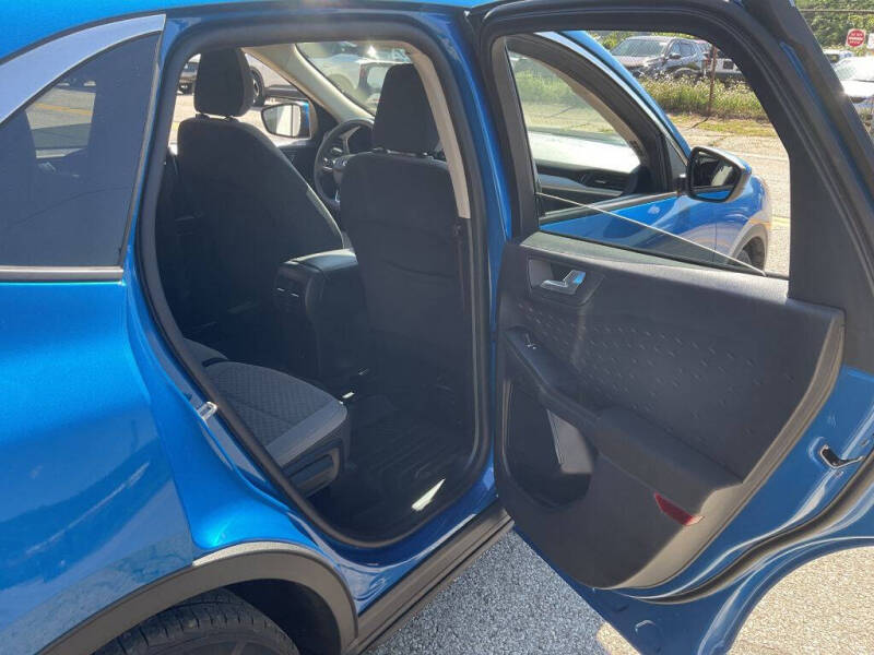 2020 Ford Escape SE