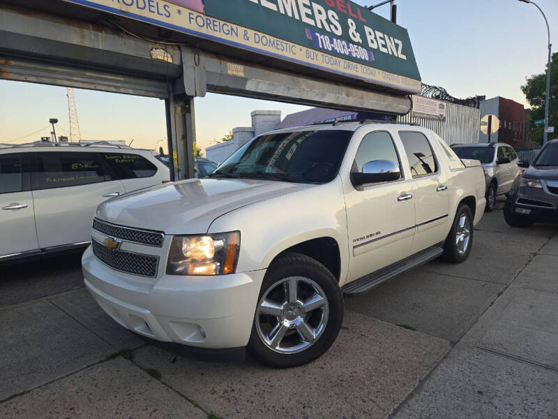 2012 Chevrolet Avalanche LTZ