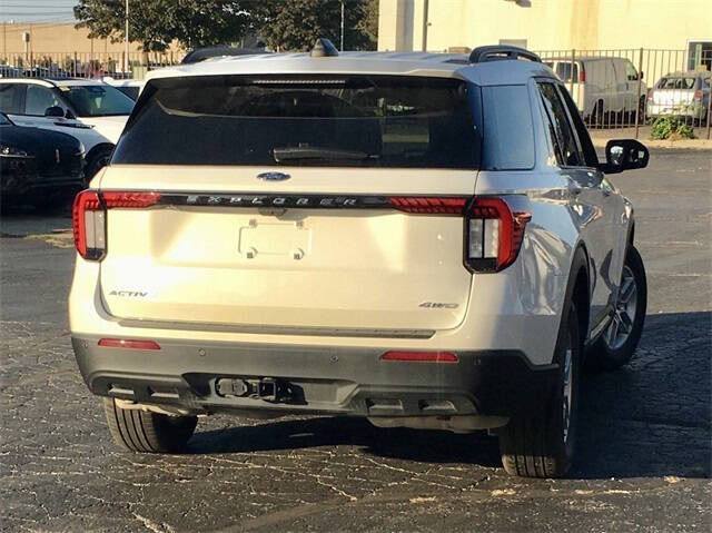 2025 Ford Explorer Active