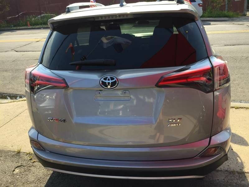 2016 Toyota RAV4 XLE