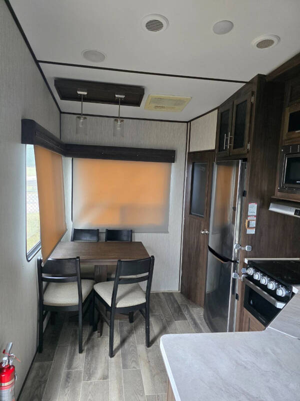 2019 Forest River Arctic Wolf 305 ML6 Orbital With Leveling