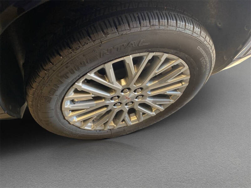 2025 GMC Acadia Denali