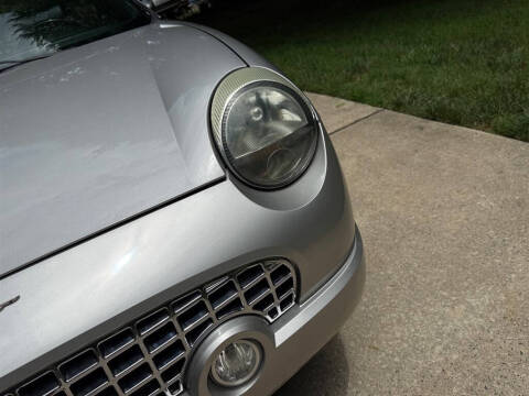 2005 Ford Thunderbird Deluxe