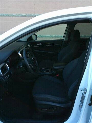 2019 Kia Sorento LX V6