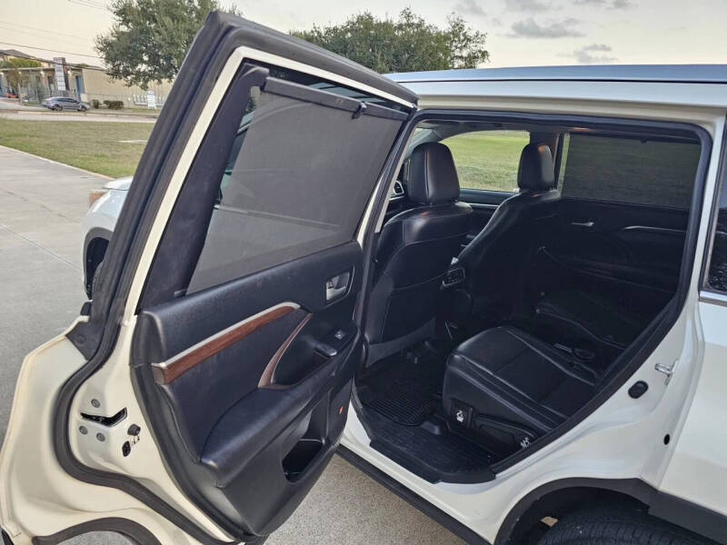 2016 Toyota Highlander