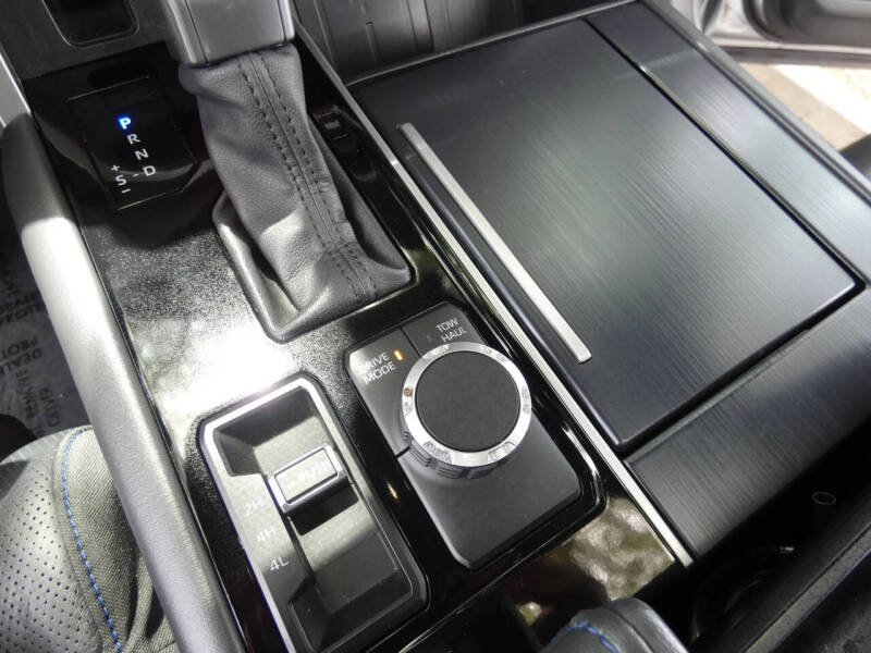 2024 Toyota Tundra Platinum HV