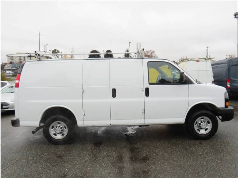 2020 Chevrolet Express 2500