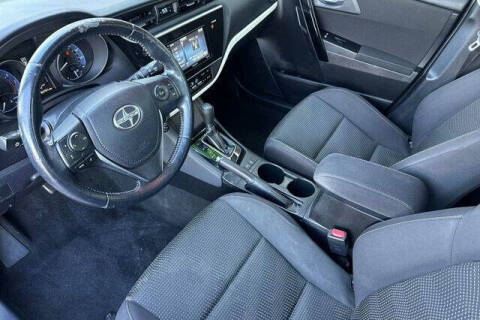 2016 Scion iM