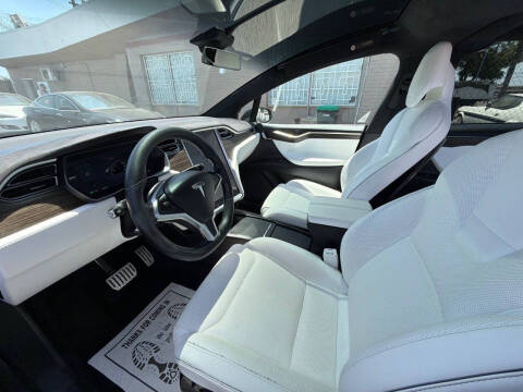 2016 Tesla Model X P90D