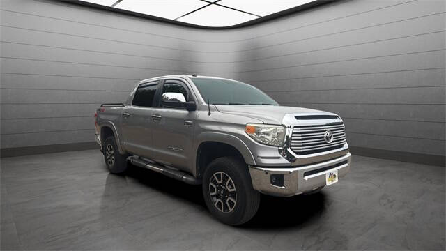 2014 Toyota Tundra Limited's photo