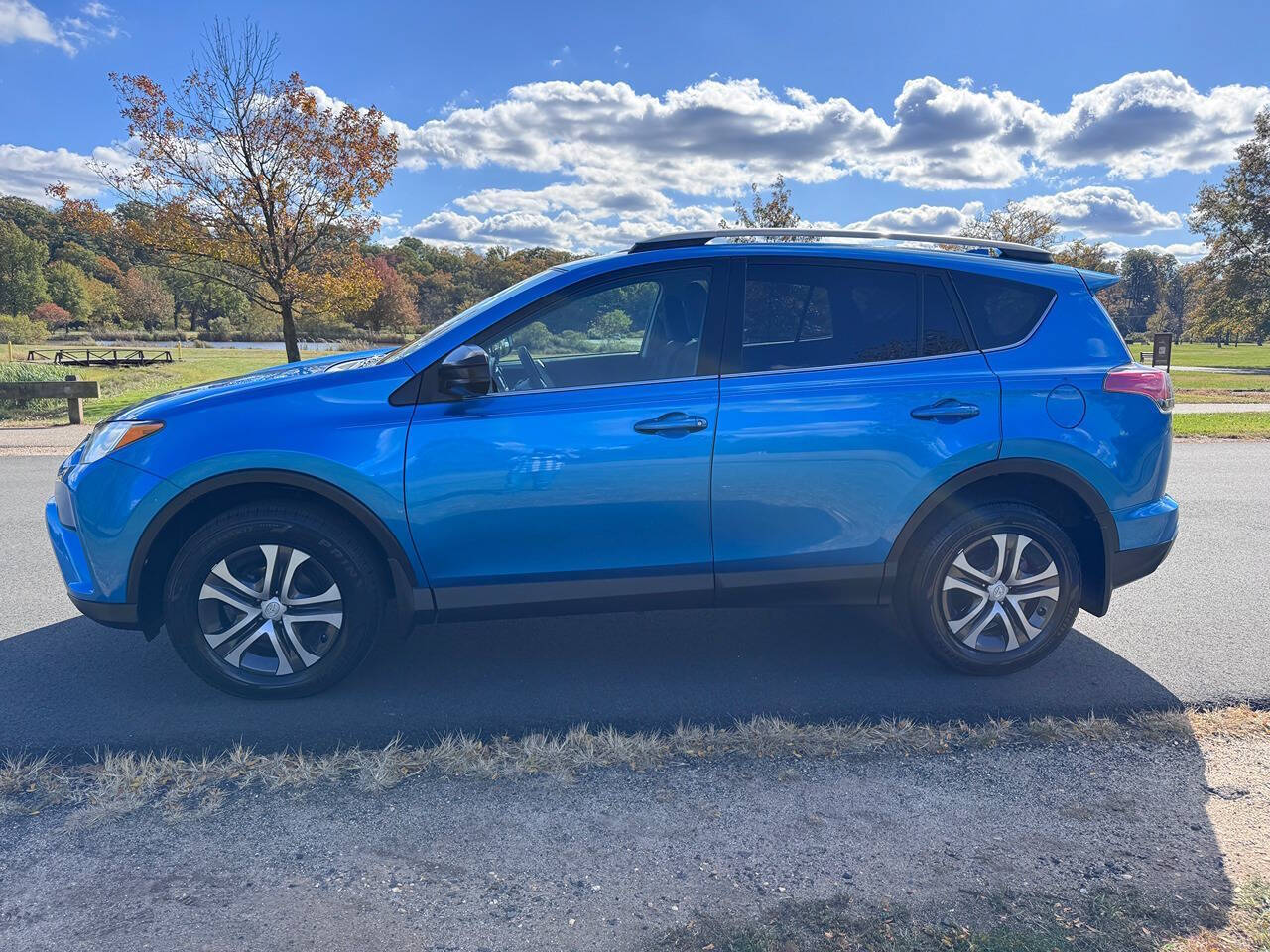 2017 Toyota RAV4 22