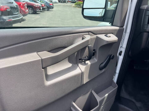 2019 Chevrolet Express 2500