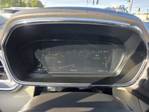 2017 Lincoln Continental Select