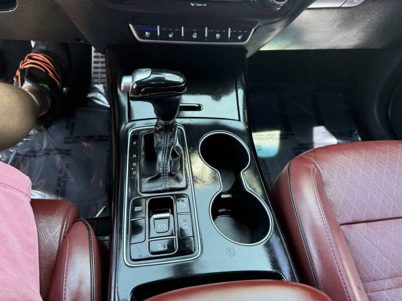 2016 Kia Sorento SX Limited