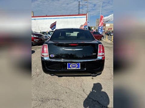 2011 Chrysler 300 Limited
