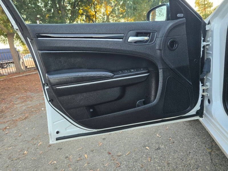 2023 Chrysler 300 S V6