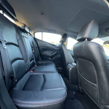 2015 Mazda MAZDA3 s Touring