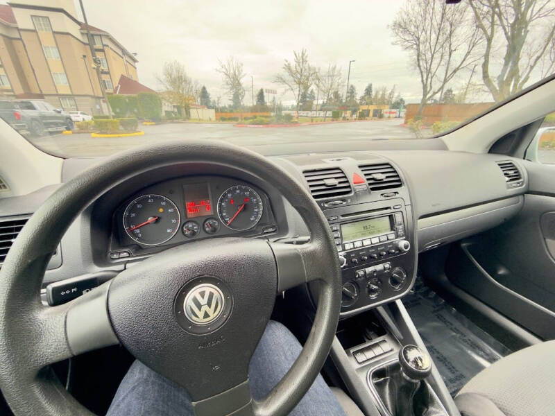 2006 Volkswagen Rabbit