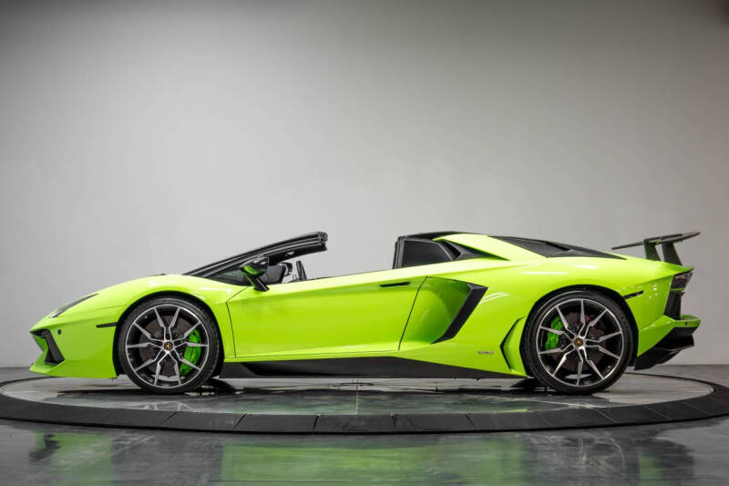 2015 Lamborghini Aventador LP 700-4