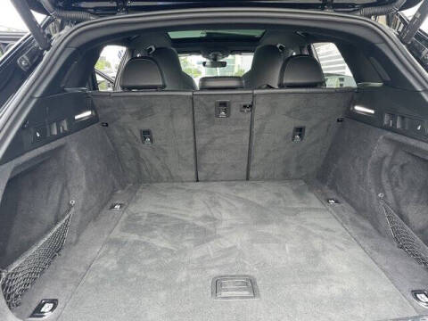 2022 Audi e-tron S quattro Premium Plus