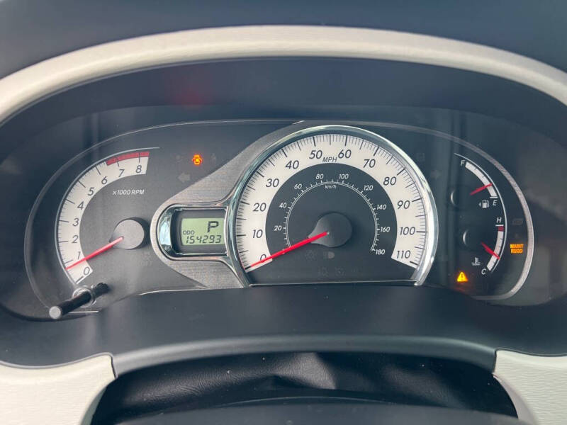 2013 Toyota Sienna SE 8-Passenger