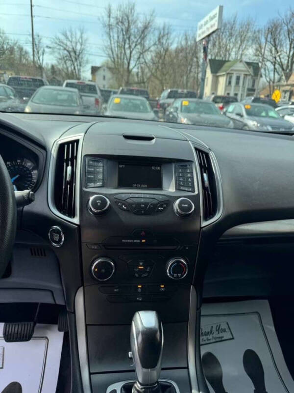 2015 Ford Edge SE