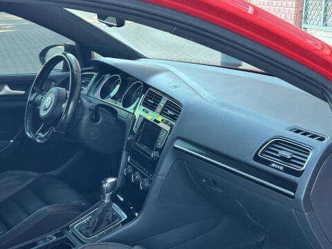 2015 Volkswagen Golf R 4Motion