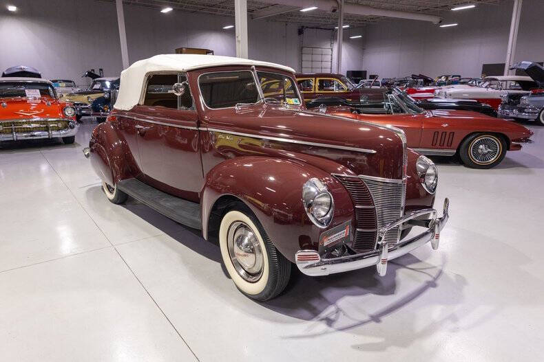 1940 Ford Deluxe