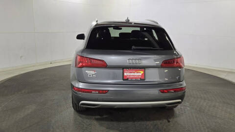 2019 Audi Q5 quattro Premium 45 TFSI