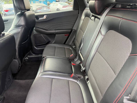 2024 Ford Escape ST-Line